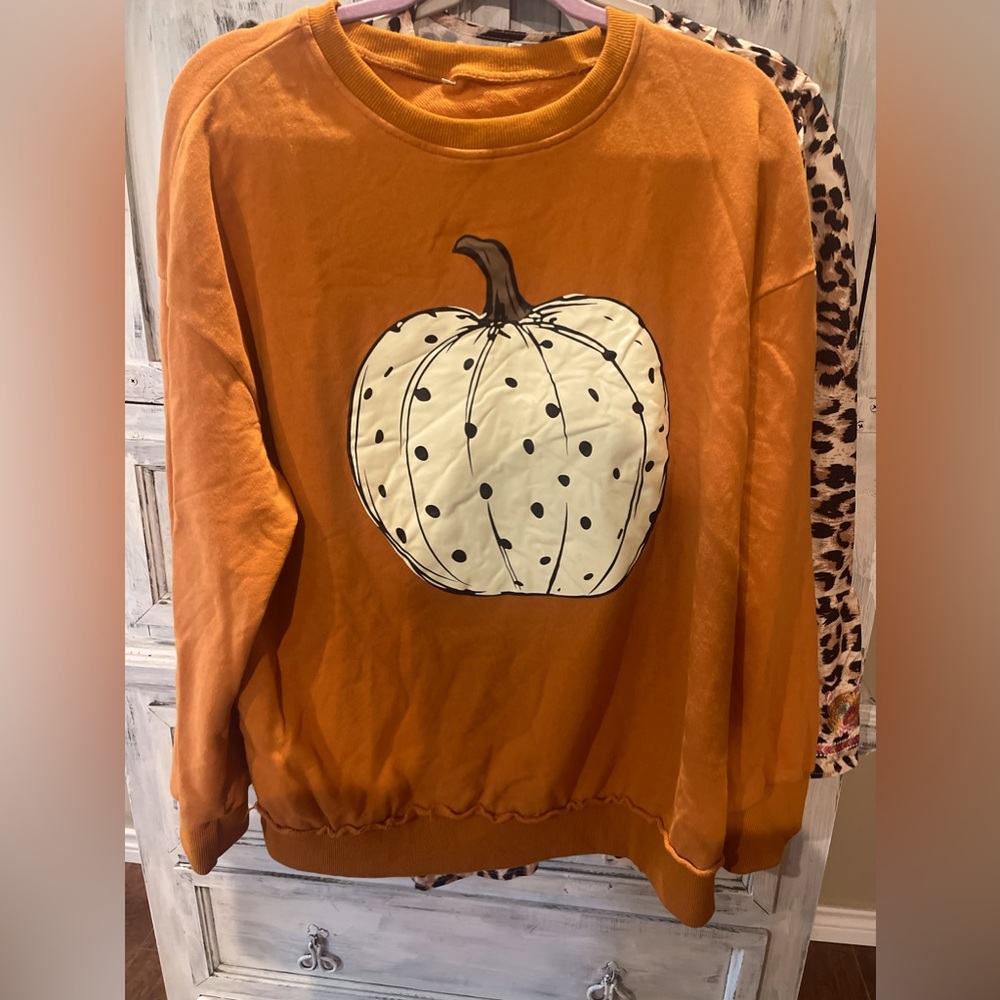 Sweatshirt